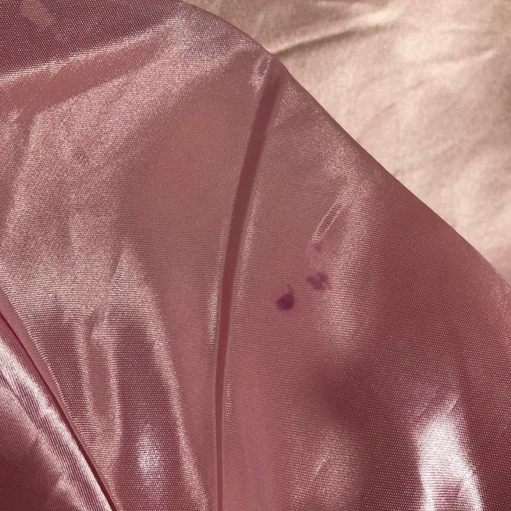 ❌SOLD❌ PINK SATIN LADIES BOMBER JACKET - Picture 4 of 4